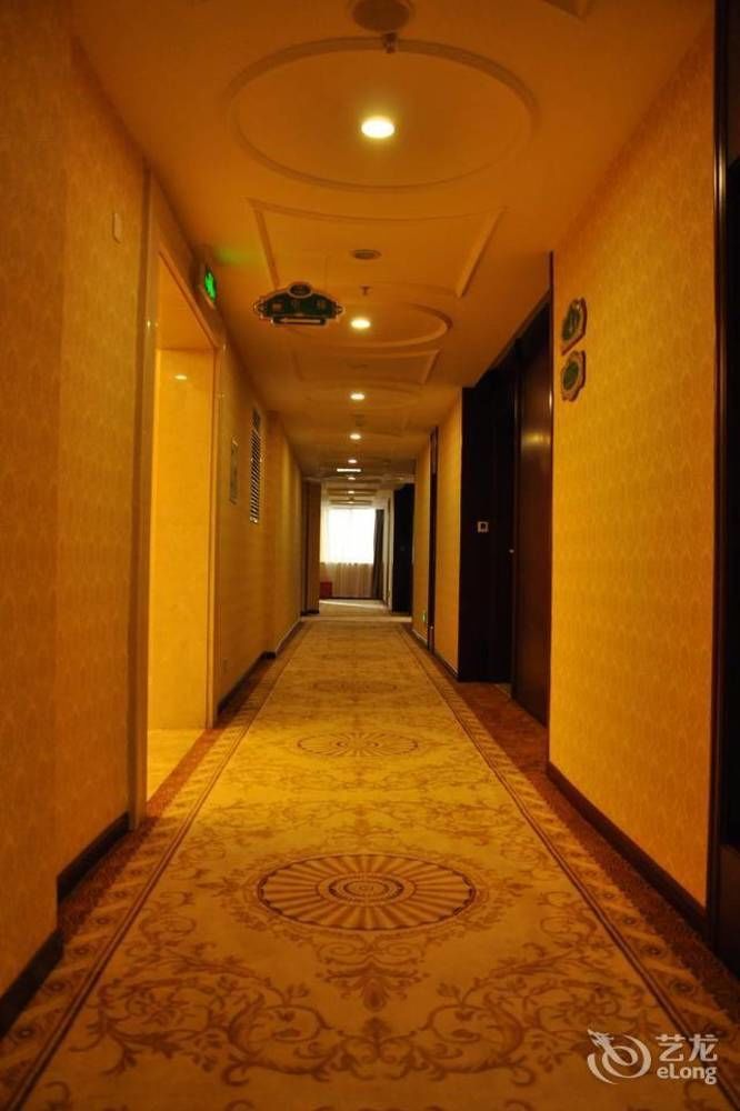 Vienna Hotel Sh Fengxian Nanqiao Jinhai Road Sanghaj Kültér fotó