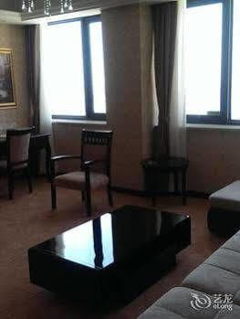 Vienna Hotel Sh Fengxian Nanqiao Jinhai Road Sanghaj Kültér fotó